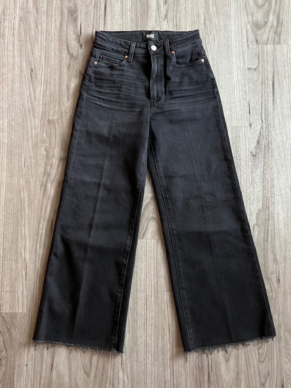 Paige Anessa Wide Leg Cropped Jeans (NWOT, 24)